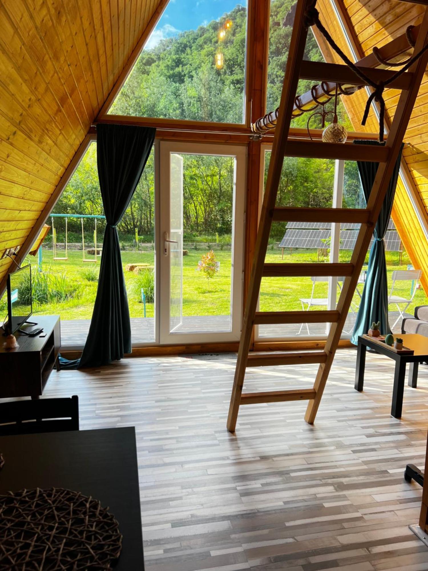 Cabane A-Frame Svinita Kültér fotó