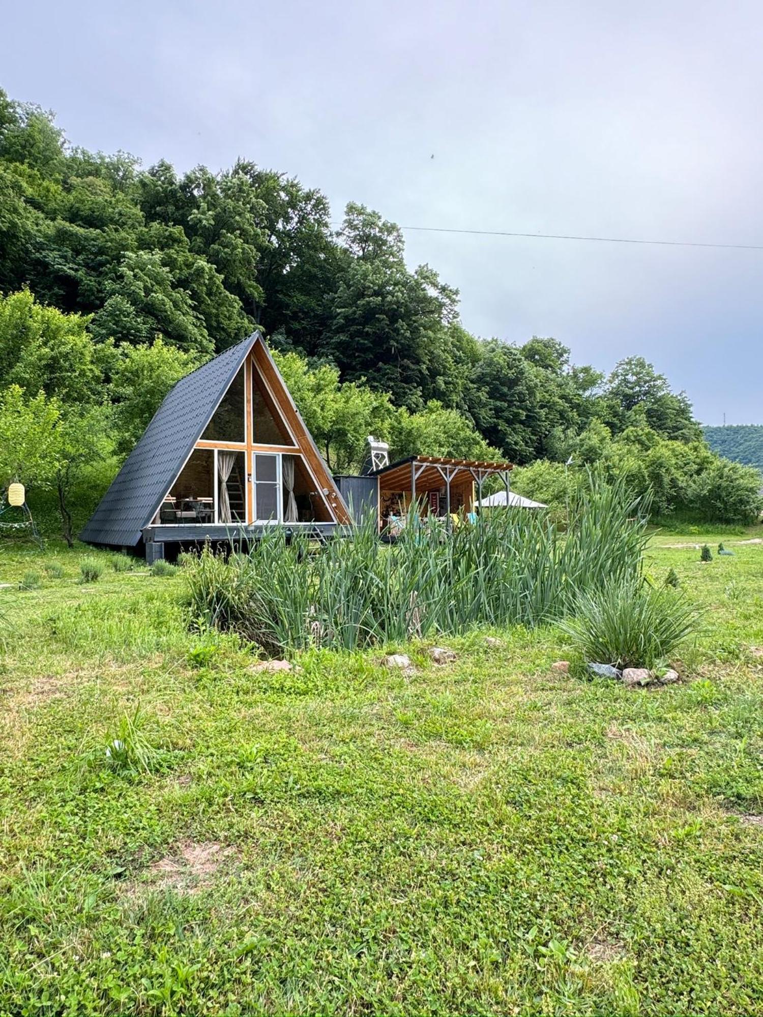Cabane A-Frame Svinita Kültér fotó