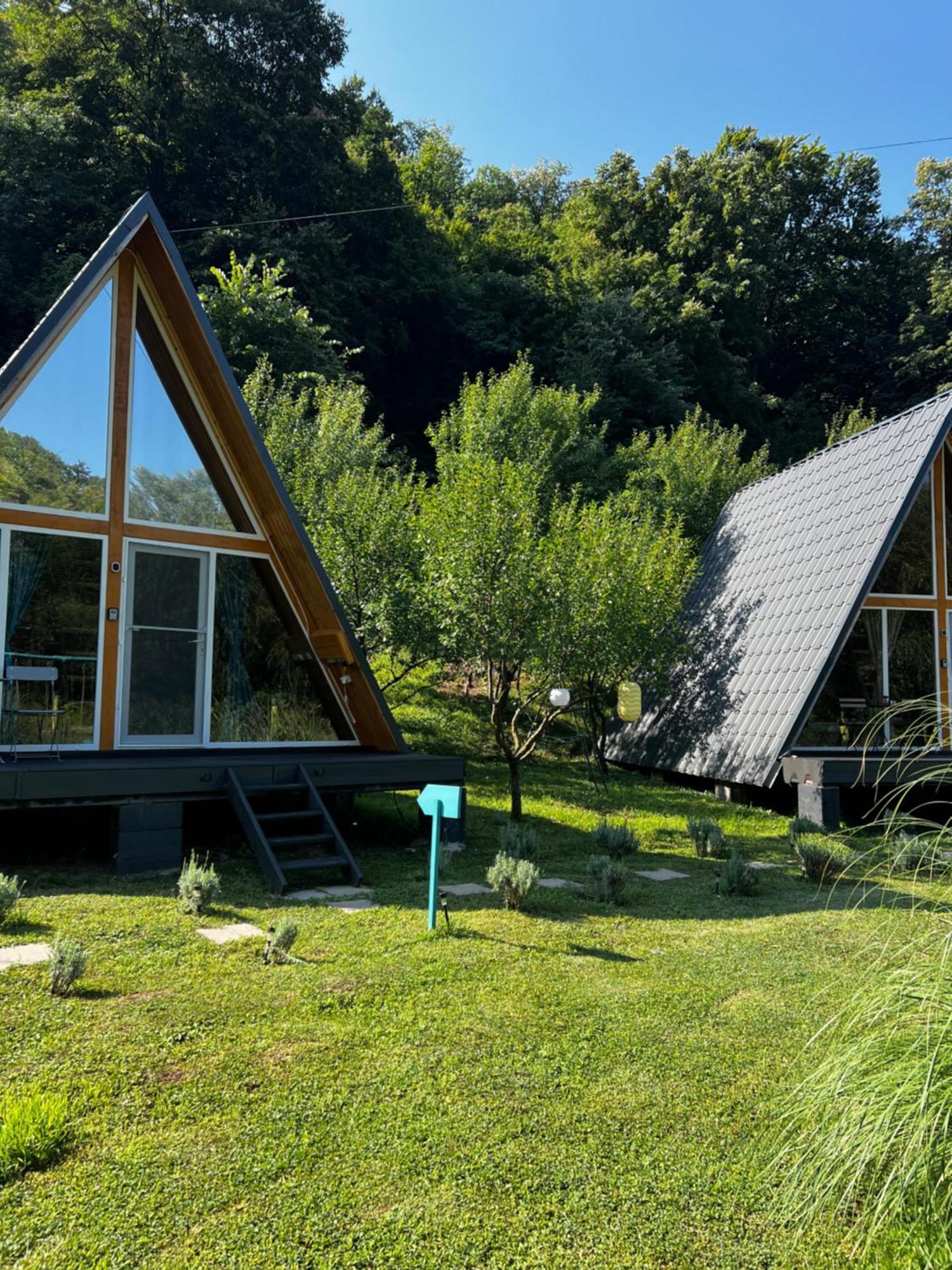 Cabane A-Frame Svinita Kültér fotó