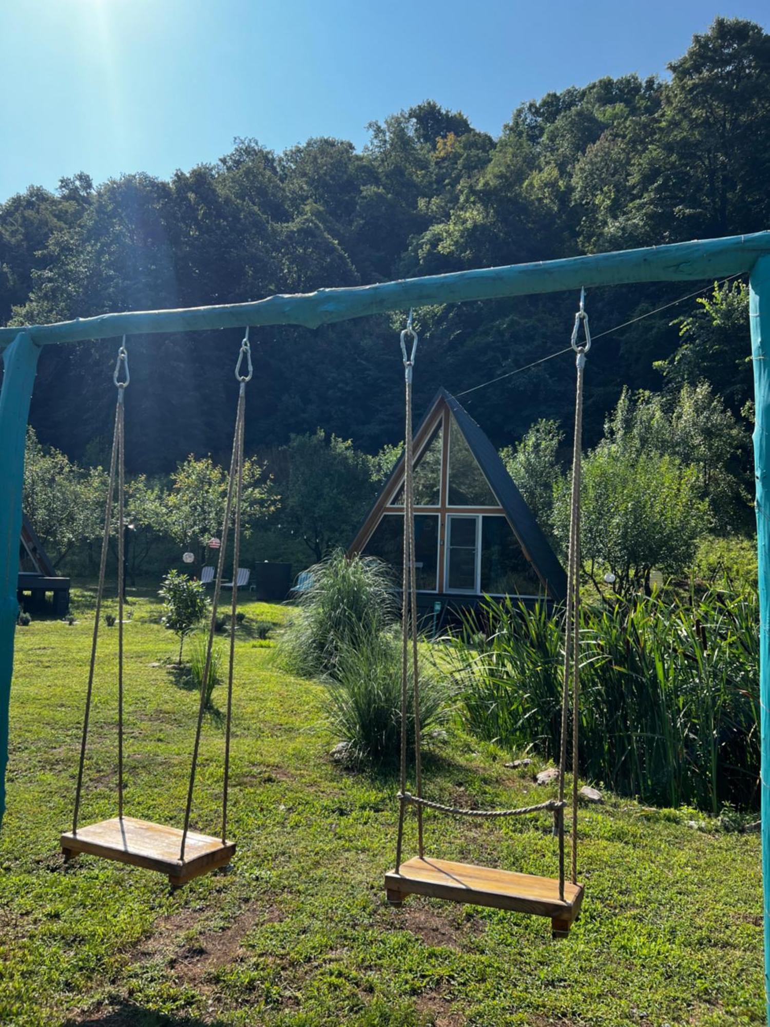 Cabane A-Frame Svinita Kültér fotó