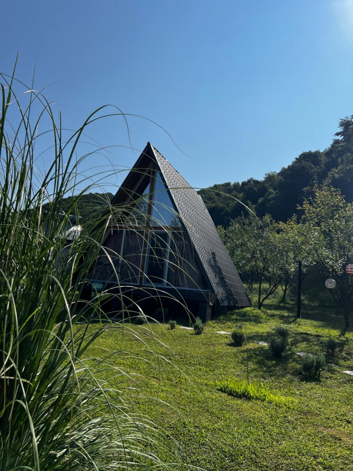 Cabane A-Frame Svinita Kültér fotó